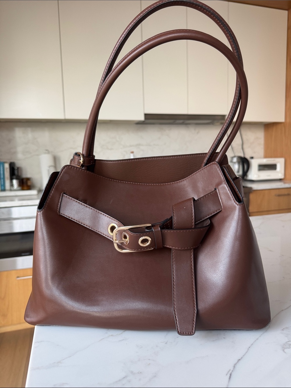 Classic Leather Tote Bag in Brown
